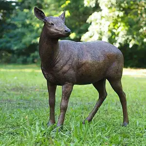 Biche, statue en bronze - Sculpture animaux de jardin - L. 102 x l. 46 x H. 92 cm