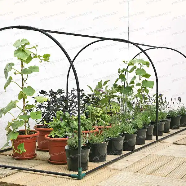 structure acier tunnel jardin