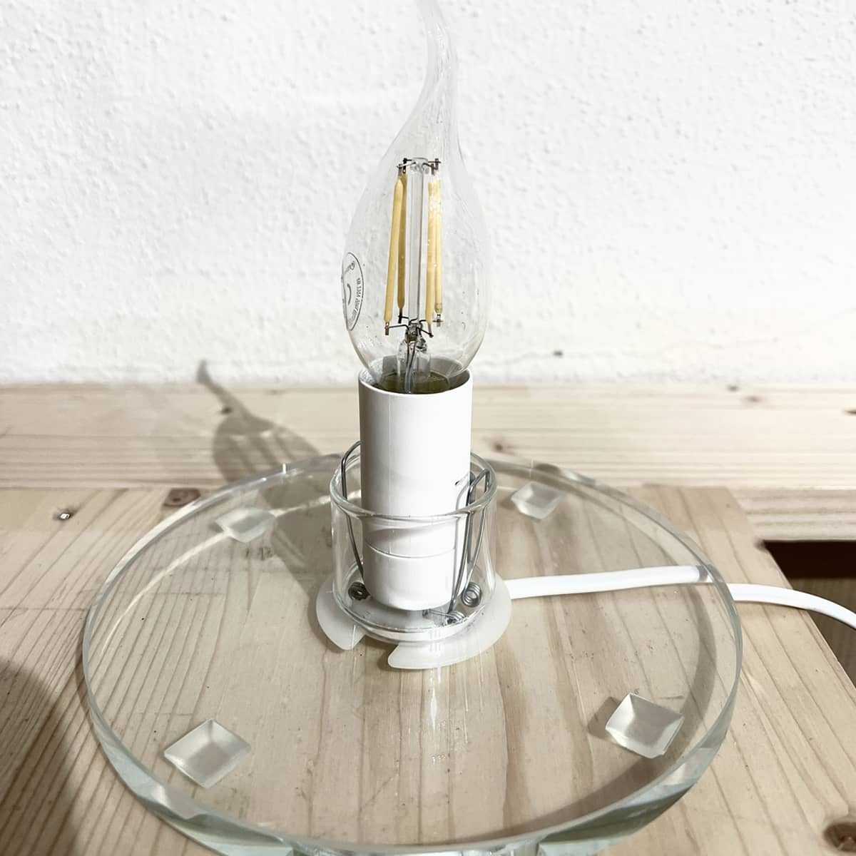 Socle d'éclairage pour sculpture cerise en cristal