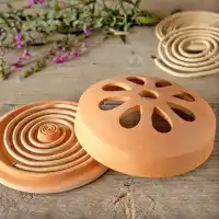Set de 10 spirales à la citronnelle anti-moustiques et support en terre cuite