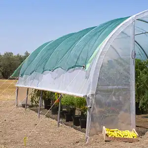 Voile d'ombrage pour serre de jardin 4m x 3m  Voile d'ombrage pour serre de jardin 4m x 3m