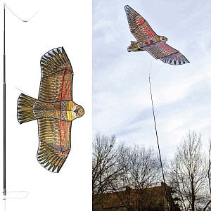 Effaroucheur epouvantail oiseau cerf volant avec mât