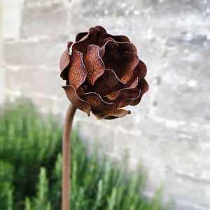 Rose sur tige en métal brut